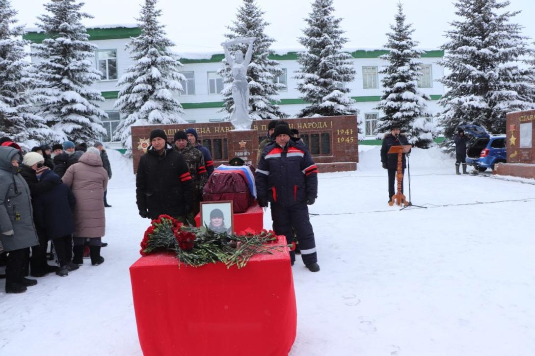 Чужая война Яшкин Игорь Валентинович